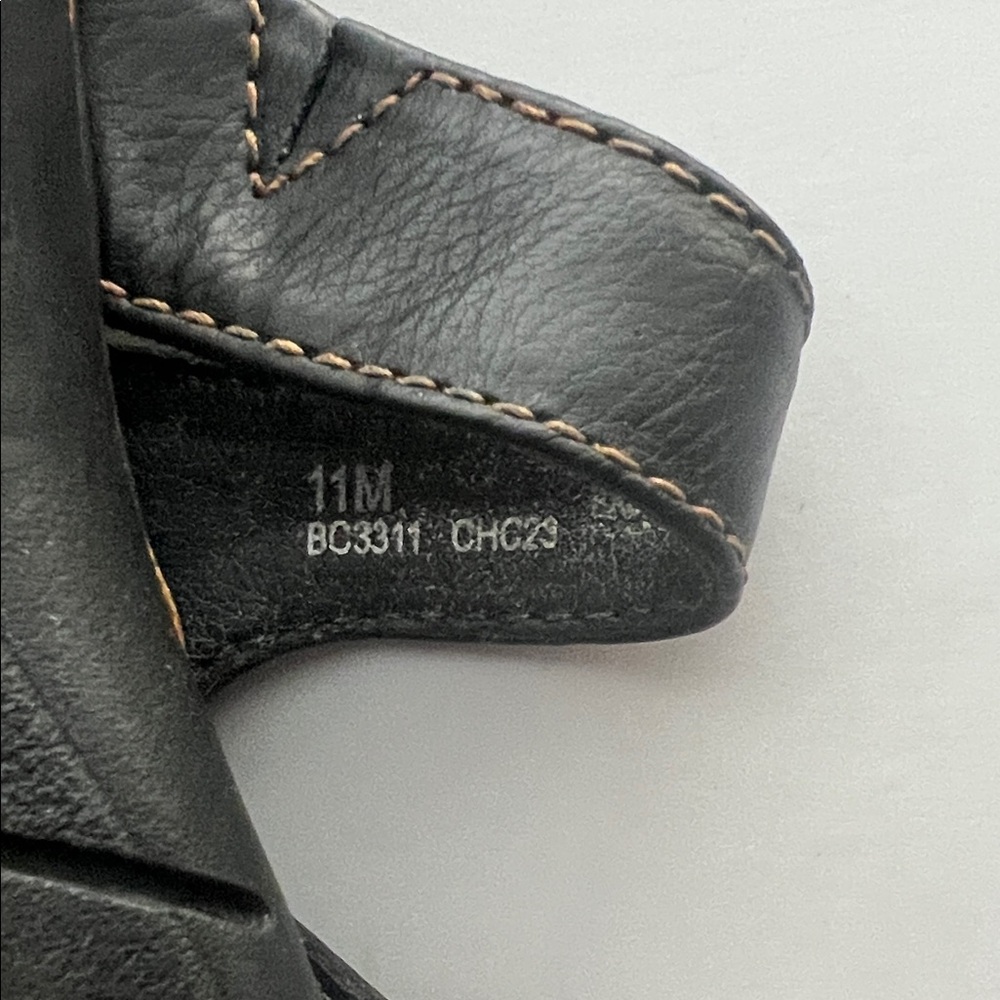 b.o.c. Black and Brown Women's Sandals - Picture 6 of 8